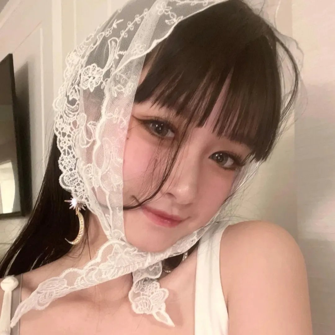 男生女生向前冲